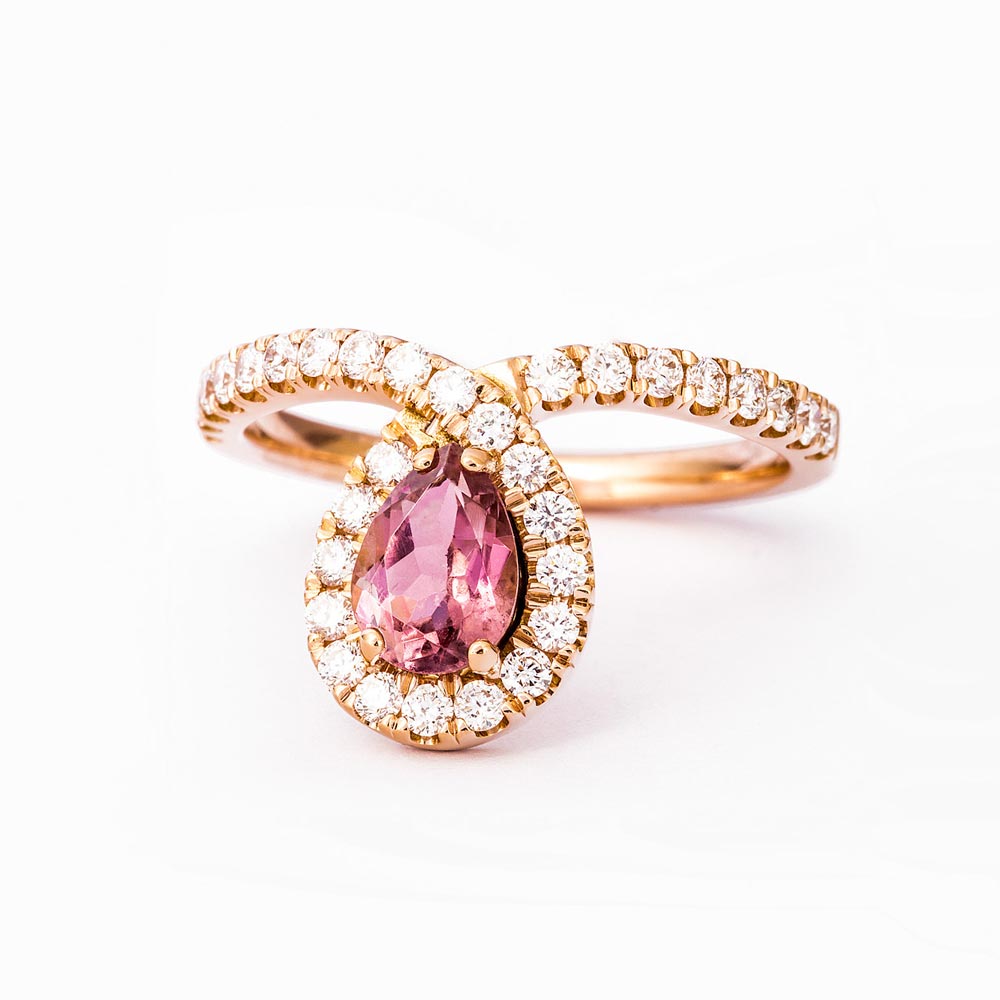 rose-gold-pear-engagement-ring.jpg